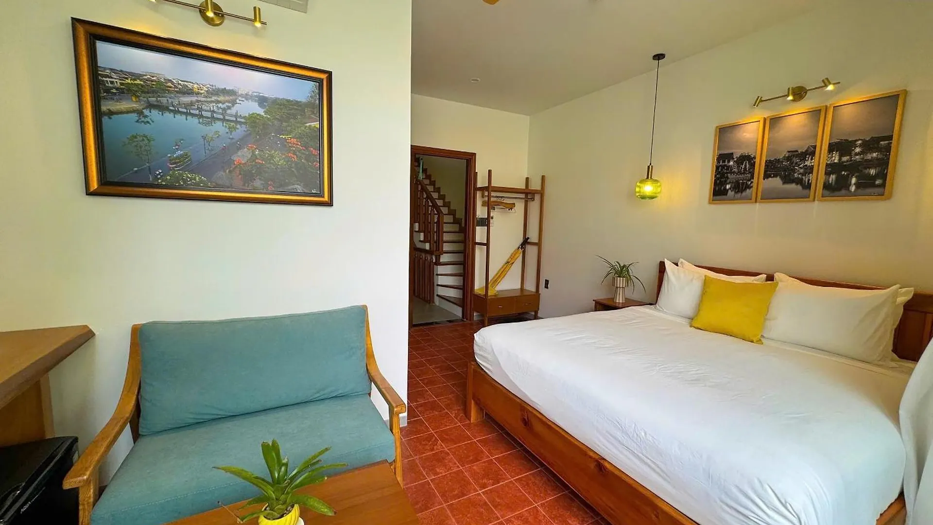 Bed and Breakfast Blue Tropical House Hoi An Vietnam