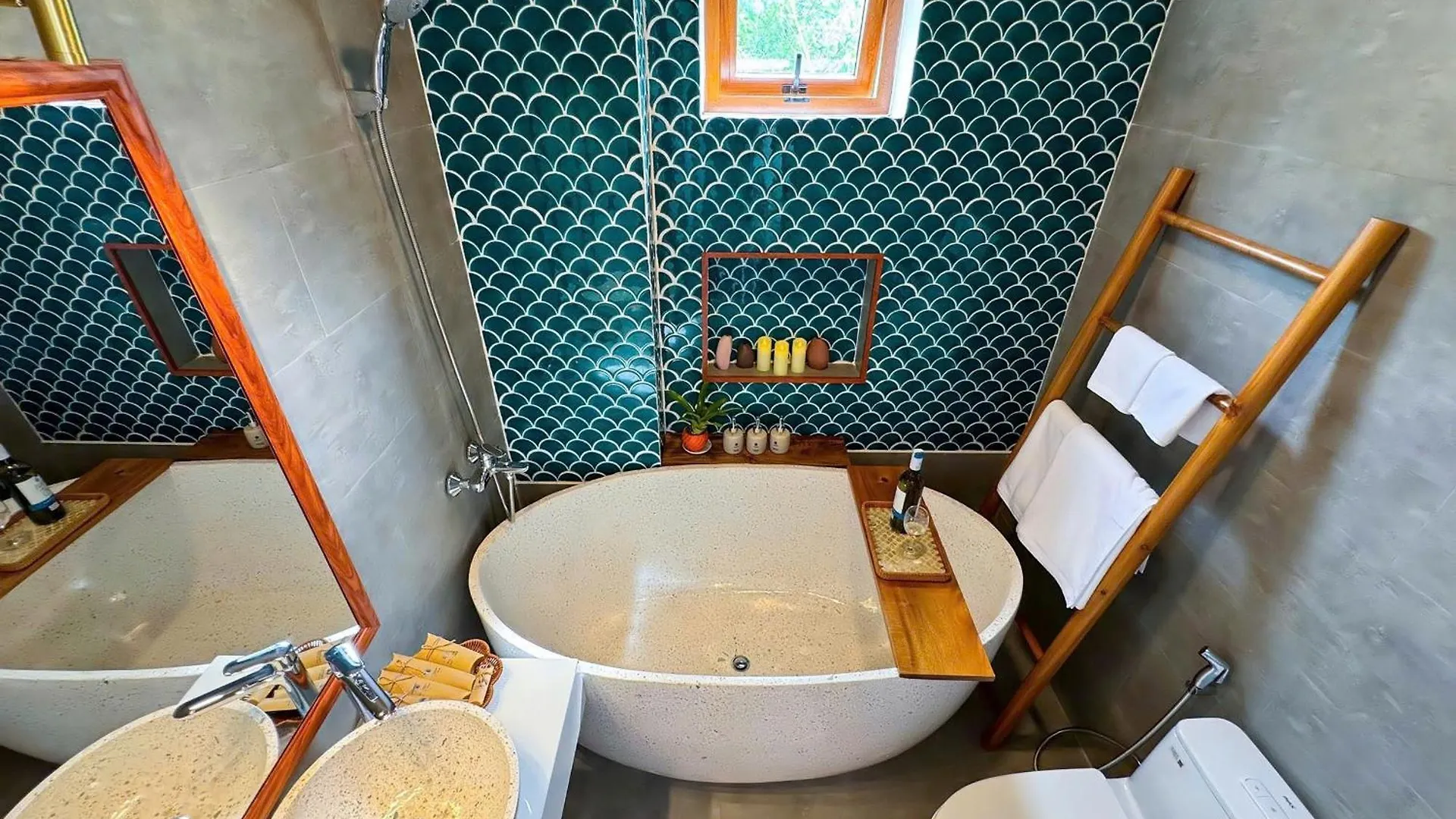 Bed and Breakfast Blue Tropical House Hoi An Vietnam
